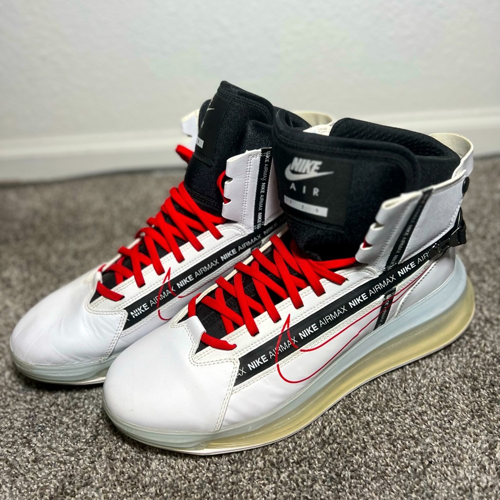 Nike Air Max 720 Saturn
